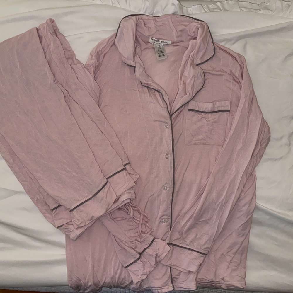 Barefoot Dreams Long sleeve pajama set!
